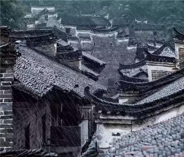 青瓦灰墻,高瓴飛檐,處處消磨時光